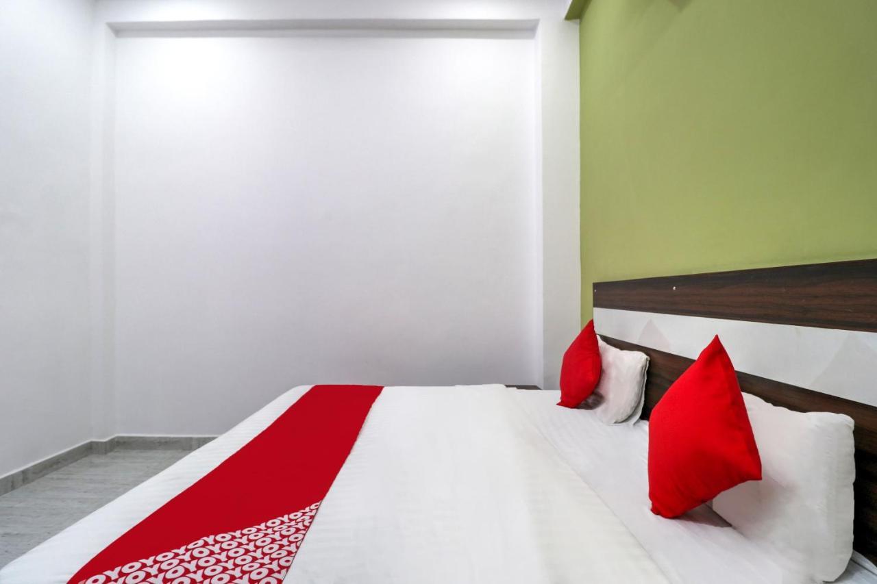 Hotel O 71370 White House Garhi Harsaru エクステリア 写真
